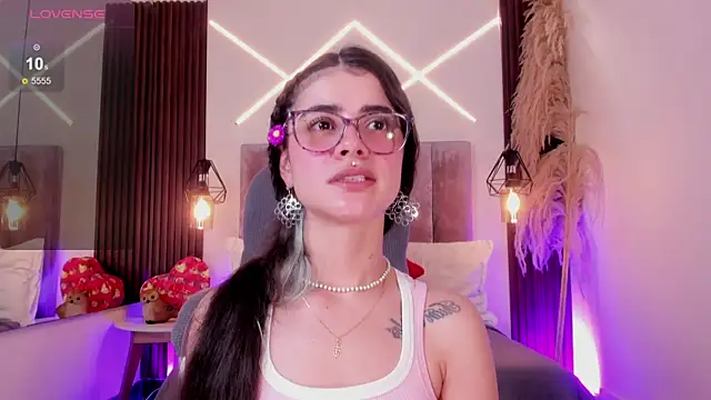 dasha-rodrigues online show from June 2026 02:33:01 PM