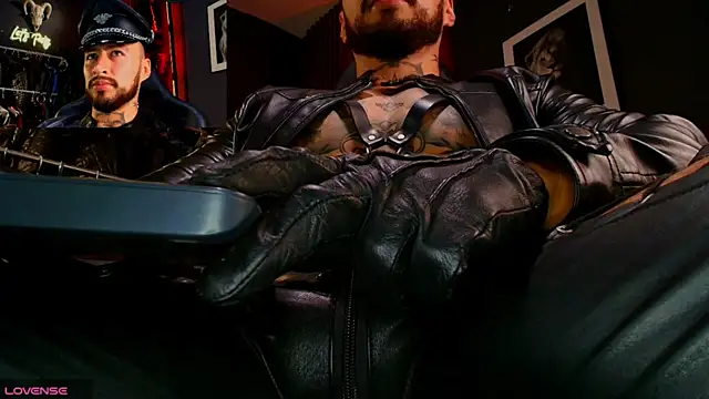 billyMayer  online show from November 2025 04:56:02 PM