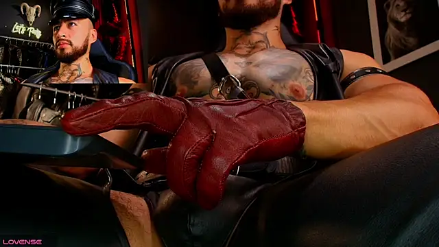 billyMayer  online show from November 2025 05:17:02 PM