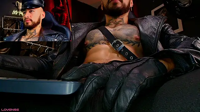 billyMayer  online show from November 2025 06:19:02 PM