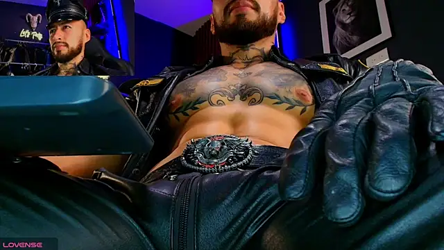 billyMayer  online show from October 2025 05:57:02 PM