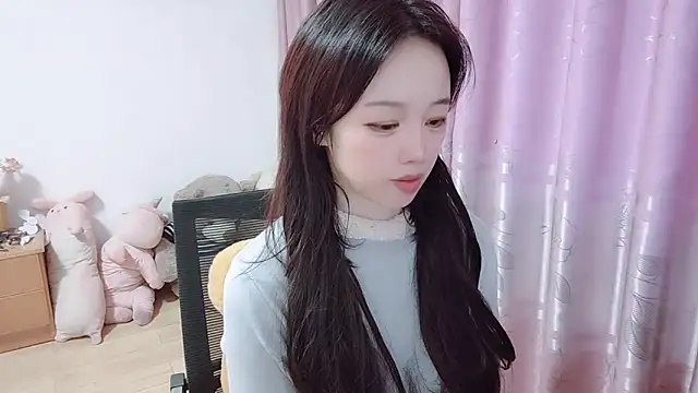 wwcc123 online show from October 2025 03:06:01 AM