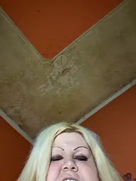 ducicsajsziii online show from March 2025 11:38:02 PM