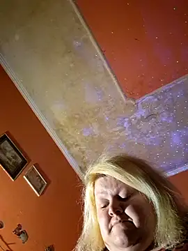 ducicsajsziii online show from February 2025 10:14:01 PM