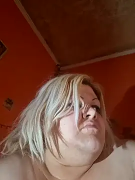 ducicsajsziii online show from November 2025 02:10:02 PM