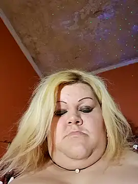 ducicsajsziii online show from February 2025 06:43:01 PM