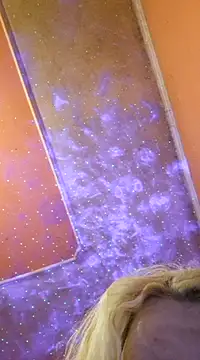 ducicsajsziii online show from February 2025 11:15:01 PM