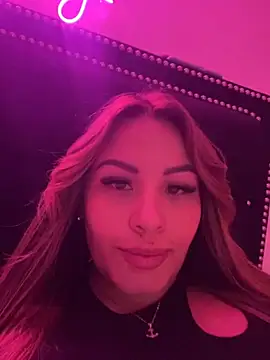 sexyyykloee online show from December 2025 06:12:02 AM