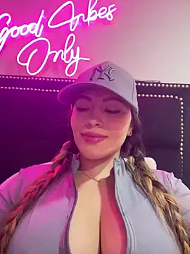 sexyyykloee online show from May 2026 03:36:02 AM