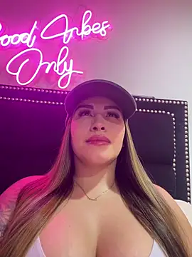 sexyyykloee online show from May 2026 08:28:02 AM