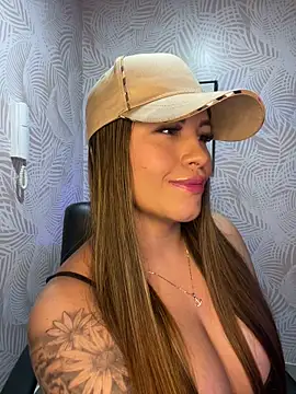 sexyyykloee online show from February 2026 06:19:02 AM