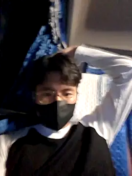 Gwencloudy online show from March 2026 12:44:02 PM