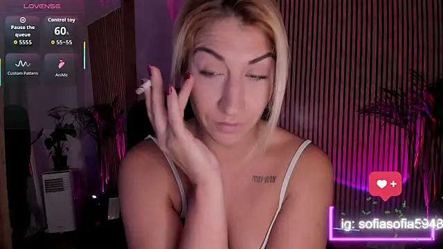 Snapshot of sofiah_ chatting on November 2025 06:18:02 AM sofiah online show from November 2025 06:18:02 AM