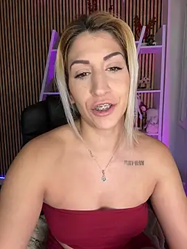 Snapshot of sofiah_ chatting on January 2026 04:58:01 PM sofiah online show from January 2026 04:58:01 PM