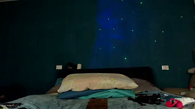 Karendolly  8 online show from March 2026 08:00:02 PM