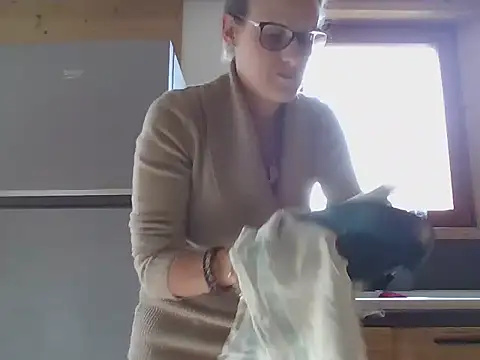 Madame Callie online show from November 2025 01:48:02 PM