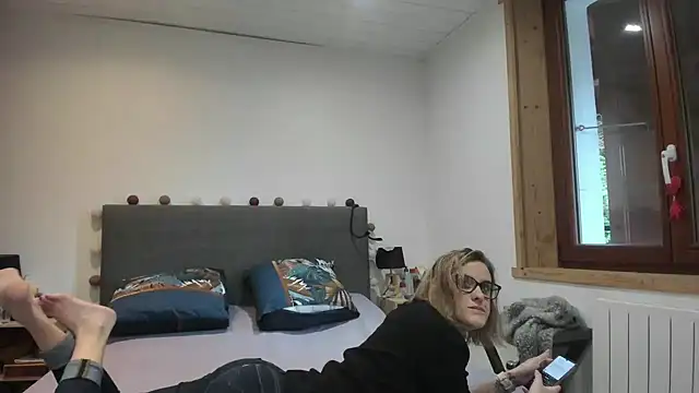 Snapshot of Madame_Callie chatting on June 2026 07:30:02 AM Madame Callie online show from June 2026 07:30:02 AM