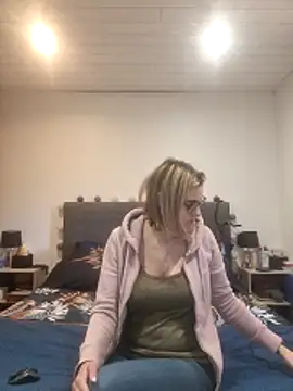 Madame Callie online show from May 2026 05:46:01 PM