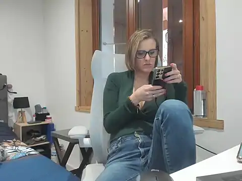 Madame Callie online show from March 2026 01:38:02 PM