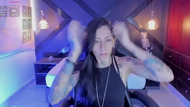 dark gotica online show from December 2025 07:04:02 PM