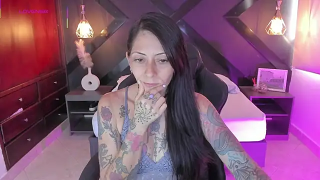 dark gotica online show from September 2025 07:09:02 PM
