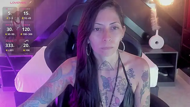 dark gotica online show from June 2026 07:25:01 PM