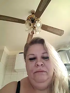 AriannaMilf online show from December 2025 10:25:02 AM