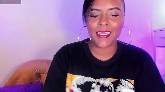 Snapshot of DianaBrownXX chatting on January 2025 05:15:02 AM DianaBrownXX online show from January 2025 05:15:02 AM