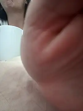 Snapshot of bruna_safadinhaa chatting on October 2025 03:24:02 PM bruna safadinhaa online show from October 2025 03:24:02 PM