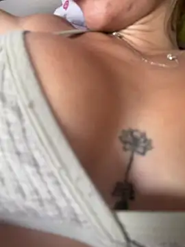 Niky 777 online show from April 2026 05:17:02 PM