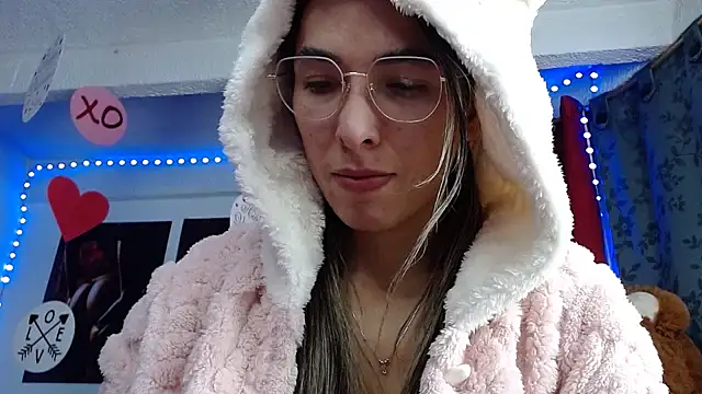 Niky 777 online show from March 2026 04:44:02 AM