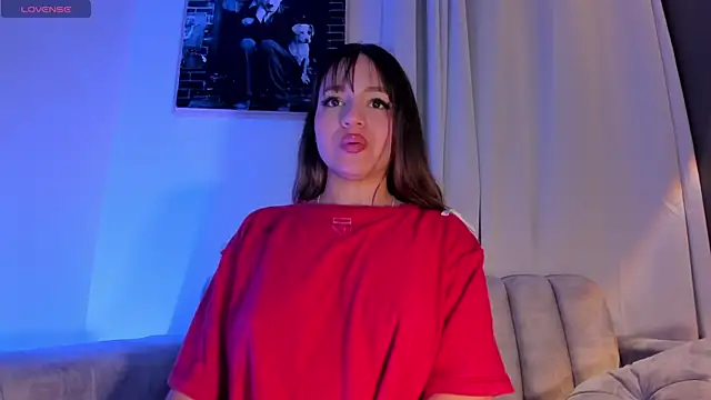 Snapshot of HannahDavis_ chatting on February 2025 06:46:02 AM HannahDavis online show from February 2025 06:46:02 AM