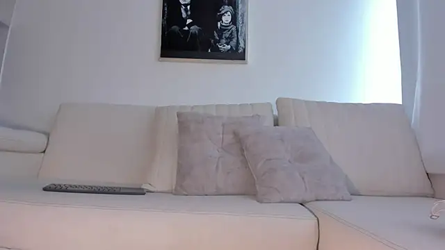 HannahDavis  online show from April 2026 08:10:02 PM