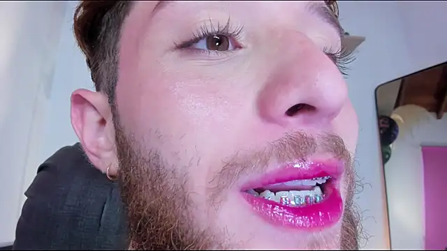 Juan Castano online show from February 2026 07:35:02 PM