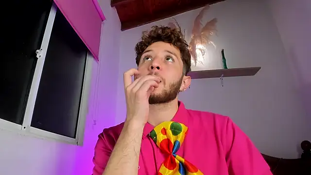 Juan Castano online show from October 2025 09:28:02 AM