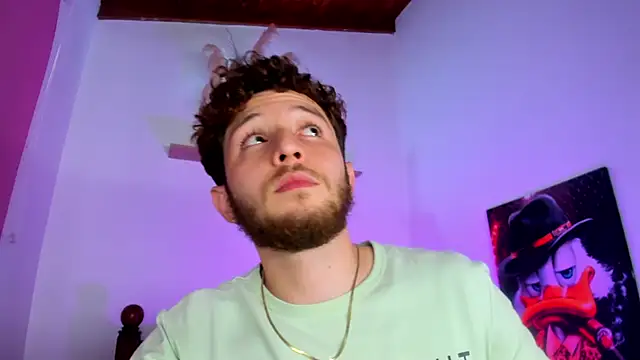 Juan Castano online show from November 2025 08:31:02 PM