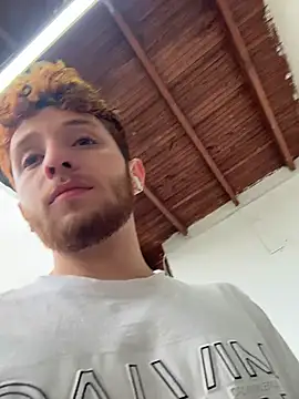 Juan Castano online show from October 2025 10:33:01 PM