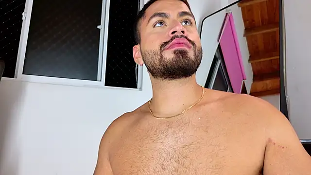 Juan Castano online show from May 2026 05:49:01 AM
