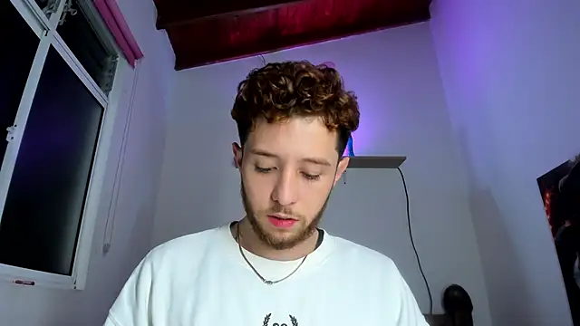 Juan Castano online show from October 2025 08:13:01 AM