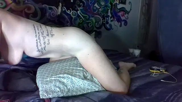 4EyedSluttyGinger online show from September 2025 08:57:01 AM