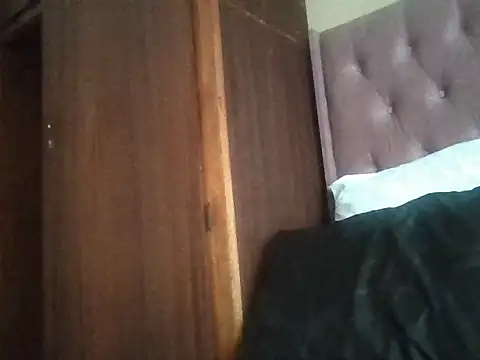 Snapshot of ShooingBunch chatting on October 2025 08:15:02 AM ShooingBunch online show from October 2025 08:15:02 AM