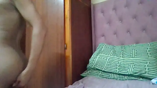 ShooingBunch online show from November 2025 06:40:01 AM