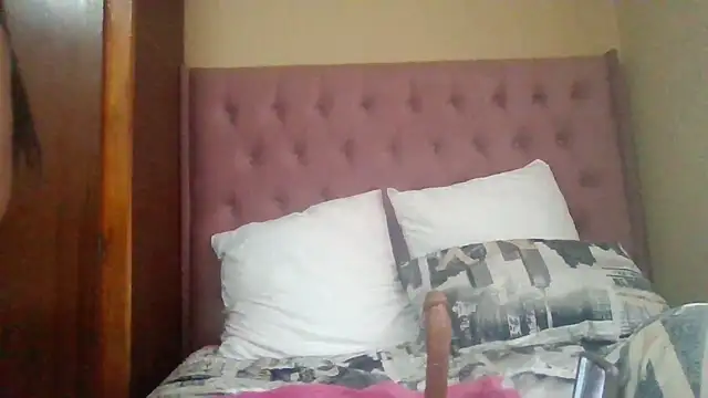 ShooingBunch online show from November 2025 10:27:02 AM