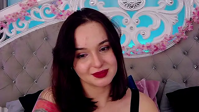 MeIisaLove online show from February 2026 07:25:02 PM