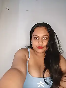 bumblebeegirl online show from July 2026 02:13:02 PM