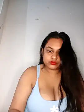 bumblebeegirl online show from April 2026 03:20:01 PM