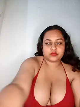 Snapshot of bumblebeegirl chatting on September 2025 08:59:01 PM bumblebeegirl online show from September 2025 08:59:01 PM