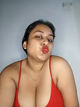 bumblebeegirl online show from June 2026 01:38:02 PM