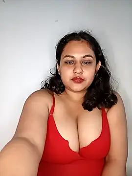 Snapshot of bumblebeegirl chatting on January 2025 07:58:02 PM bumblebeegirl online show from January 2025 07:58:02 PM
