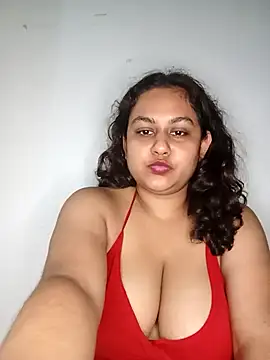 Snapshot of bumblebeegirl chatting on March 2025 02:19:02 PM bumblebeegirl online show from March 2025 02:19:02 PM